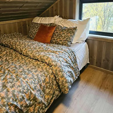 Stylish In Scenic Rafsbotn * Alta